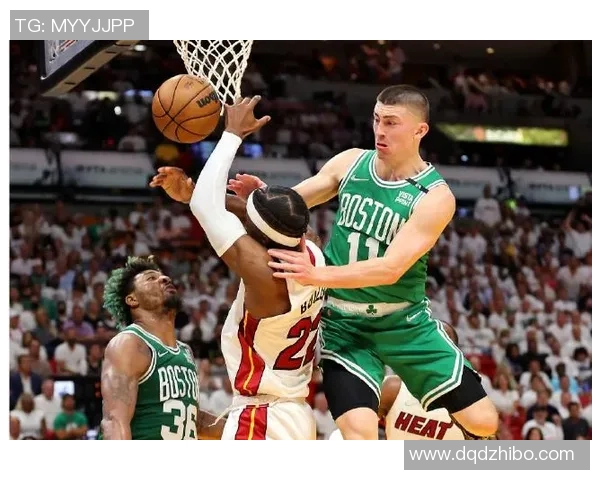 梅里尔表现出色三分球命中率高达六成贡献19分4篮板正负值显著提升